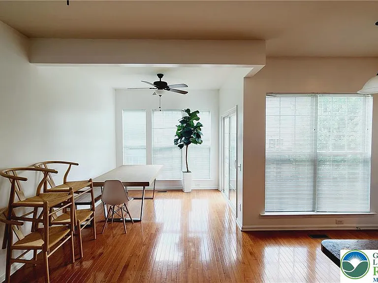 8507 Putnam Ct — Photo 16