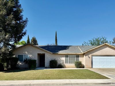 525 Cosart, Exeter, CA, 93221