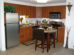4 Skiff St APT B307, Hamden, CT 06514