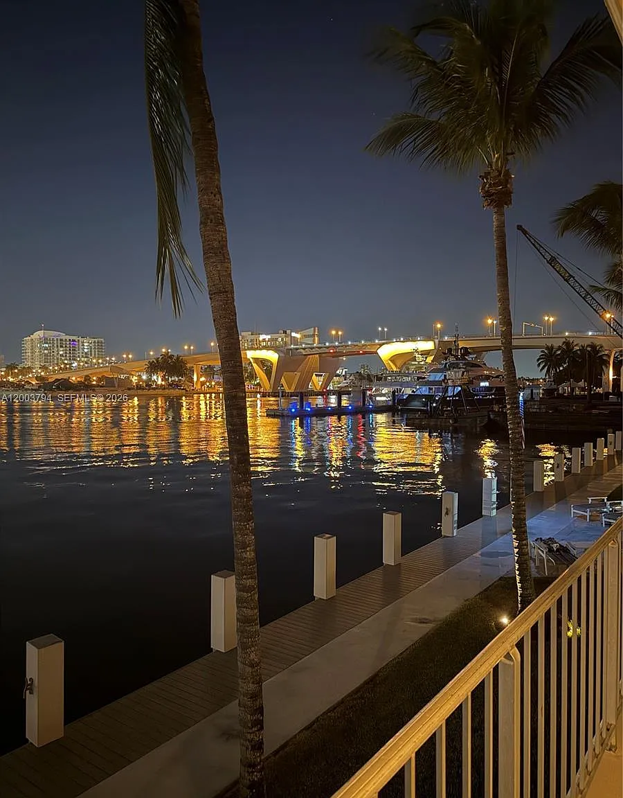 Harbor Colony Co-Op — Photo 4
