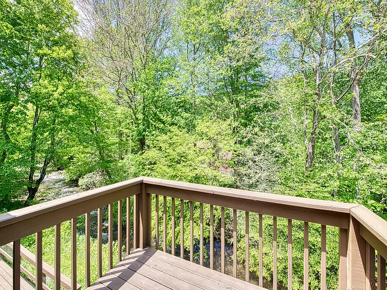 49 Riverside Villa Dr — Photo 21