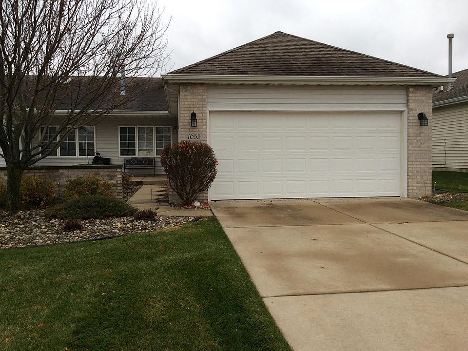 2nd image of 1655 Fir Ave
