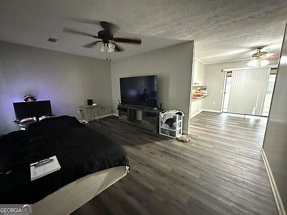 3rd image of 1509 Ridgeway Dr