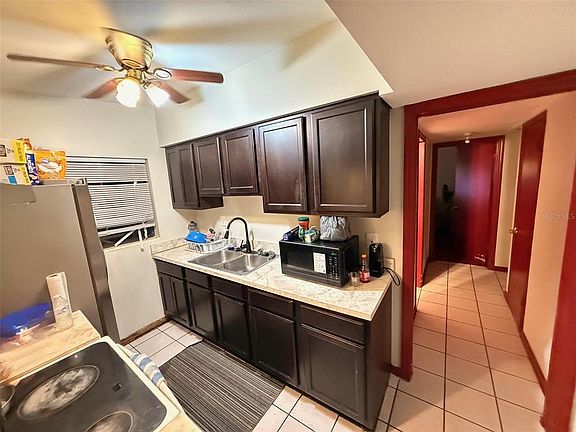 3rd image of 1535 DALY STREET