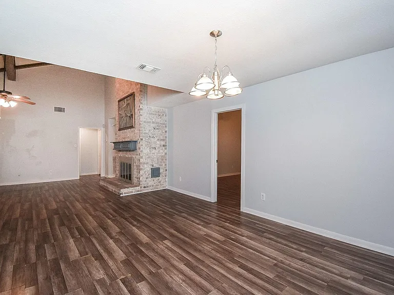 14418 Royal Hill Dr — Photo 8