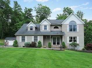 16 David Dr, Spring Valley, NY 10977