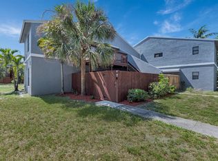 27 Crossings Cir #E, Boynton Beach, FL 33435