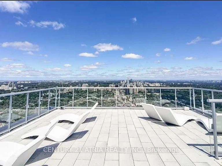 1 Yorkville Ave #2201 — Photo 22