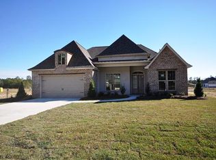 1049 Spring Haven Ln, Madisonville, LA 70447