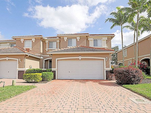 2nd image of 9814 Roundstone Cir