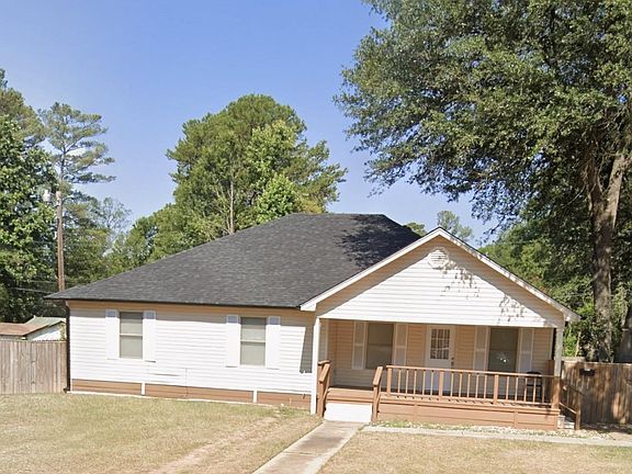 2nd image of 1011 Flanagan Dr
