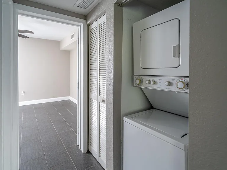 1007 Bay Dr #104 — Photo 18