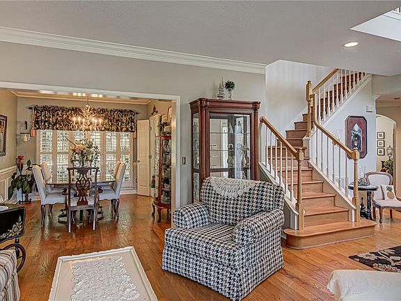 4th image of 3216 Cottingham Ct