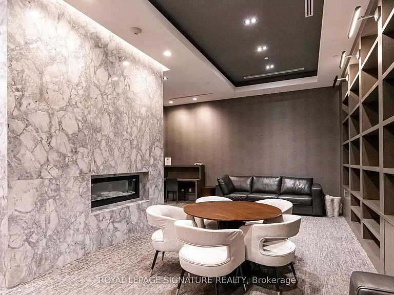 460 Adelaide St E #1706 — Photo 20