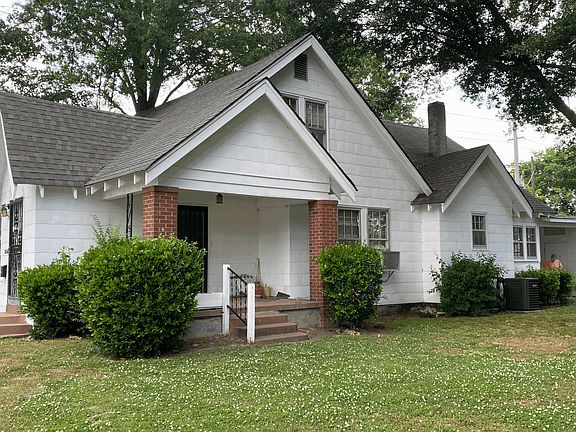 2nd image of 804 W 6th St