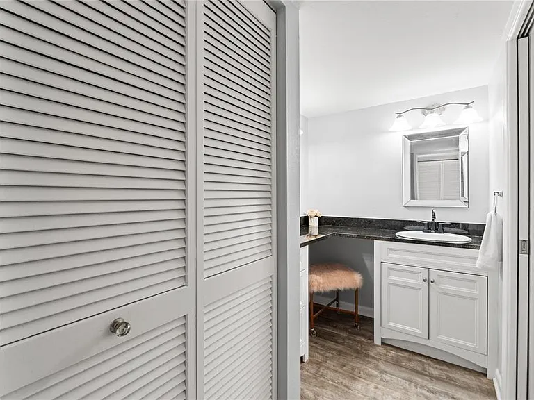 300 S Florida Ave #600F — Photo 29