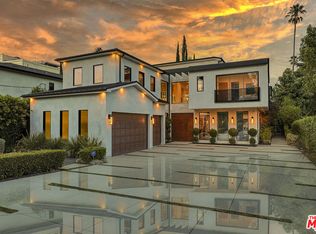 4544 Woodley Ave, Encino, CA 91436