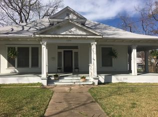 1320 Greenville St, Commerce, TX 75428