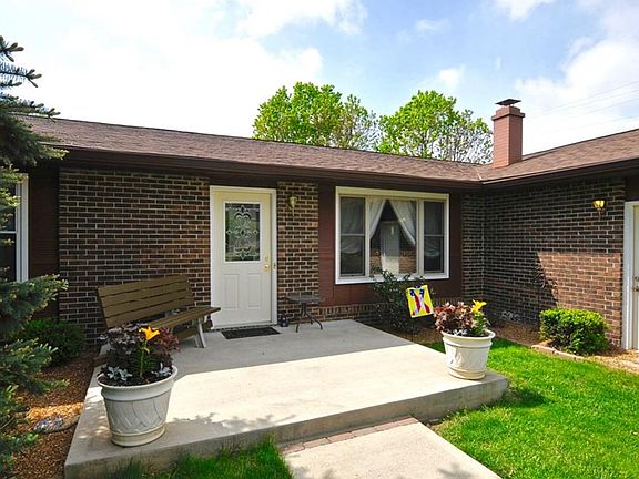 3rd image of 1243 Richwood Dr