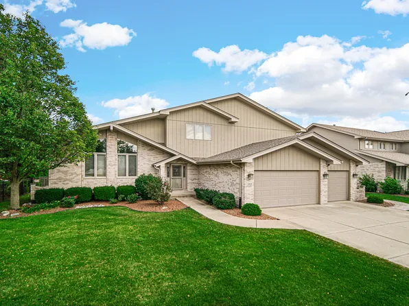 19829 Silverside Dr, Tinley Park, IL 60487