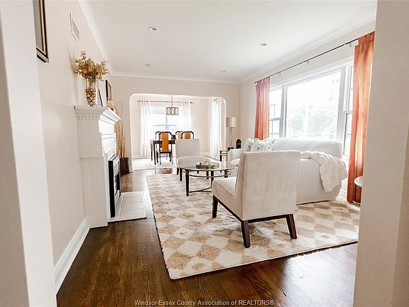 5th image of 509 Morand St