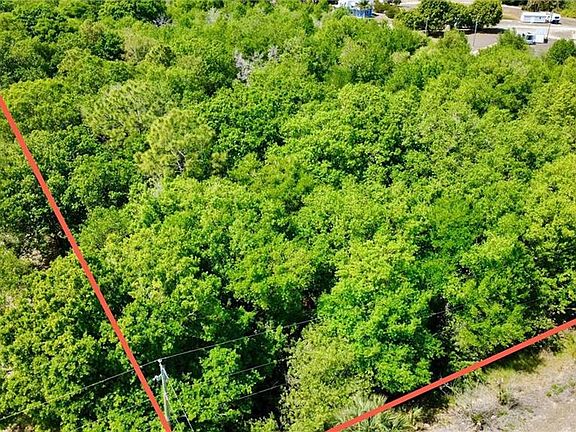 4th image of 19850 Burgundy Farms RD