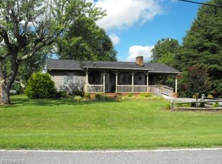 3281 S Center Church Rd, Thurmond, NC 28683