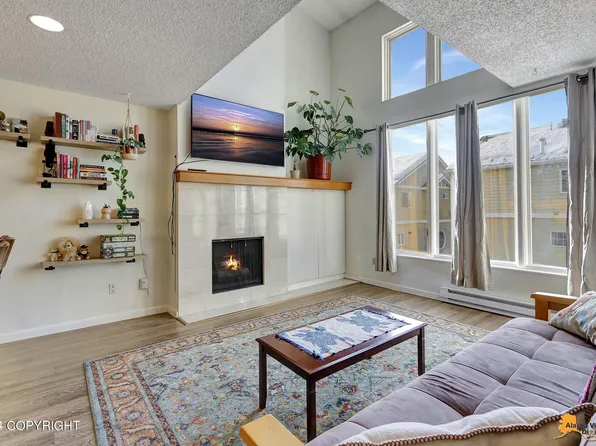 2101 W 29th Ave Unit 20, Anchorage, AK 99517