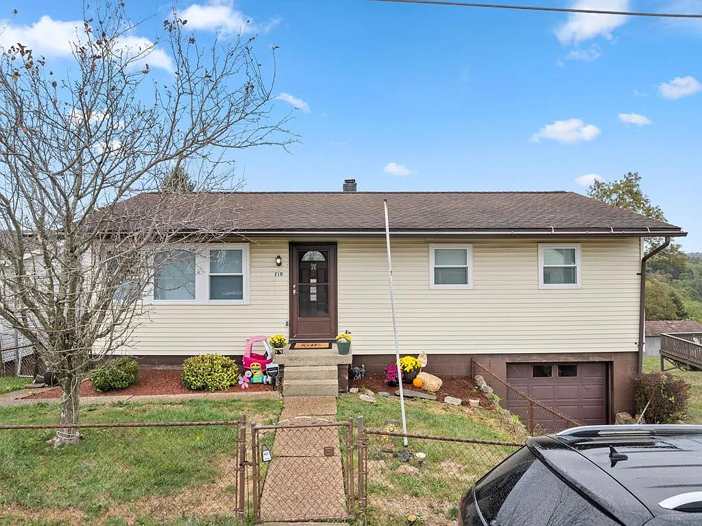 210 Kettler Drive photo 1