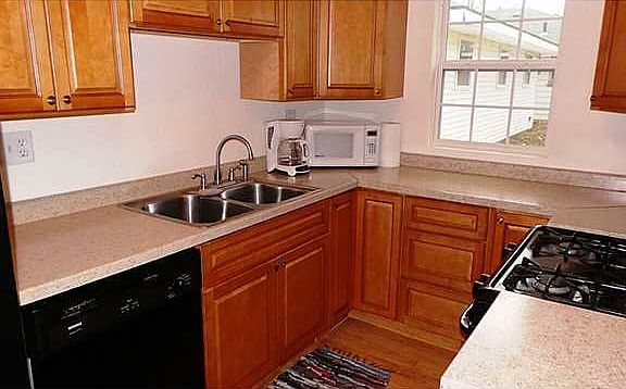3rd image of 1883 Ashcroft Dr