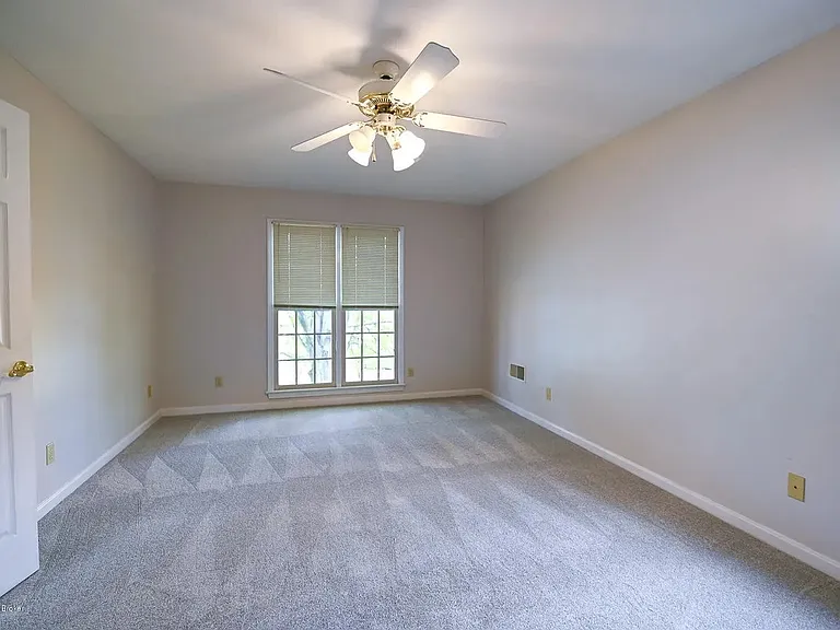 3904 Vantage Pl — Photo 25