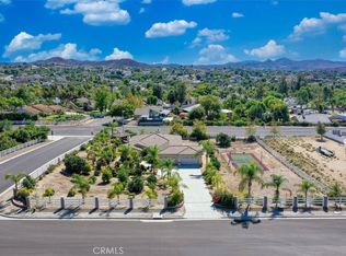 17715 Timberview Dr, Riverside, CA 92504