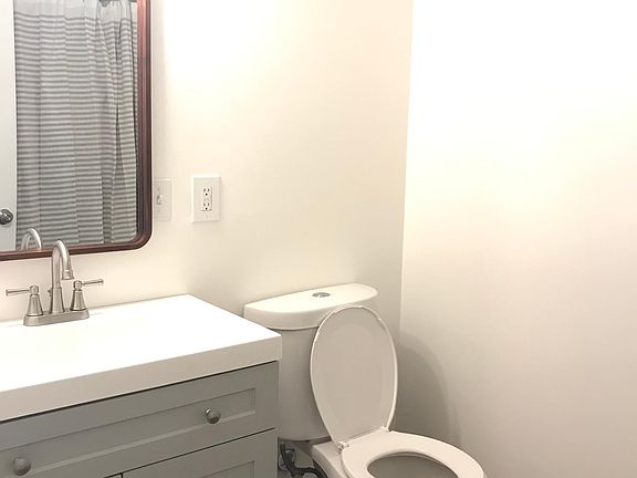4th image of 298 9th St #1