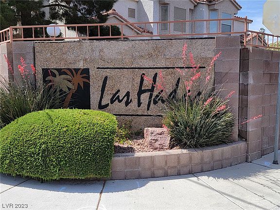 2nd image of 4049 Castle Cove Dr