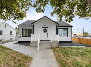 115 N 8th Ave, Pasco, WA 99301
