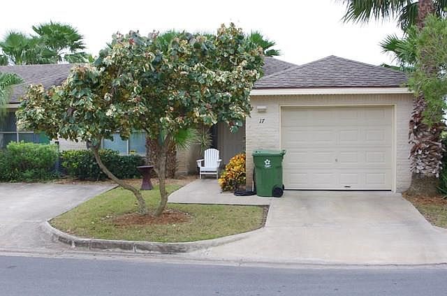 1st image of 17 W Pinehurst Dr