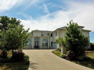 3148 Deep Water Ln, Maumee, OH 43537