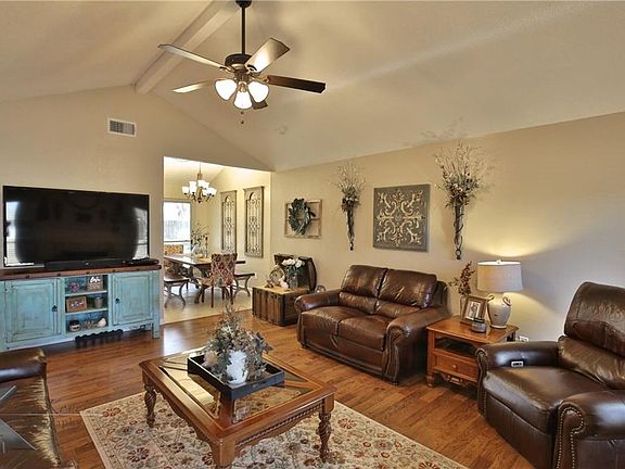 5th image of 5117 Ryan Cir N