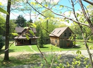 29 Butterhill Rd, Pelham, MA 01002