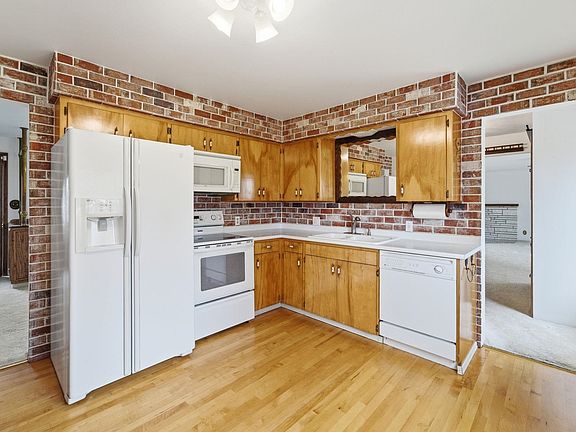 4th image of 1418 S Wilbur Rd