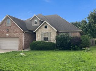 819 S Southgate Drive, Nixa, MO 65714