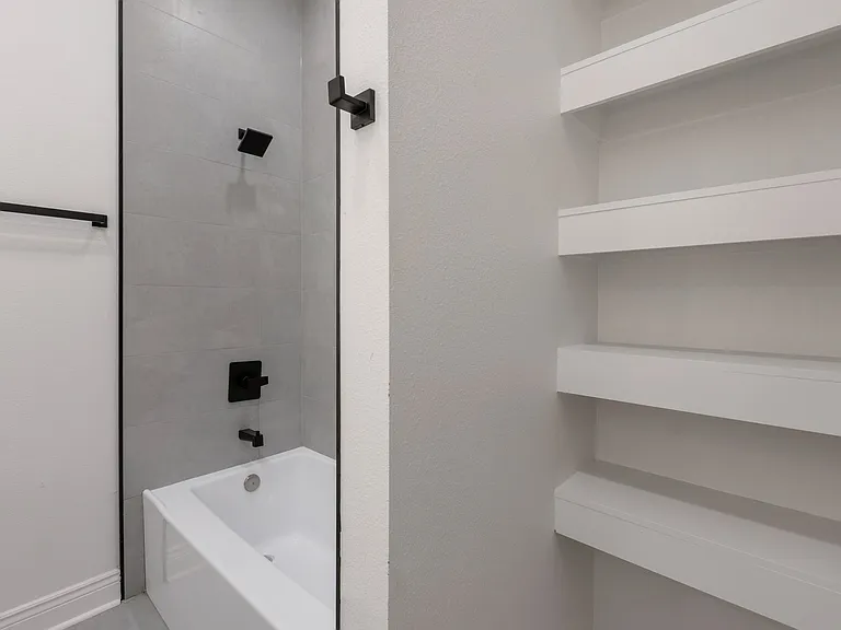 1515 Morrell Ave — Photo 14
