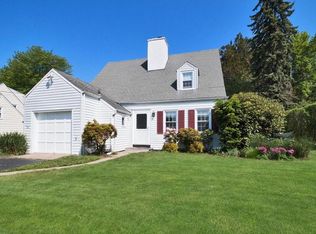 15 Old Well Rd, Purchase, NY 10577