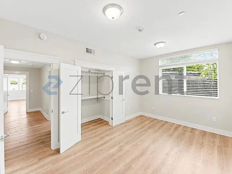 5717 Fair Ave — Photo 12
