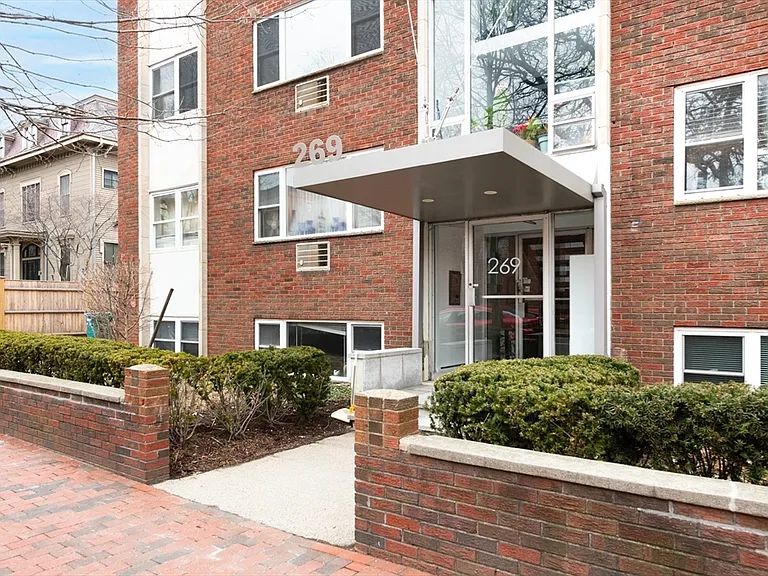 269 Harvard St #19 — Photo 12