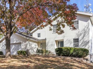 11923 Goodman St #11923, Overland Park, KS 66213
