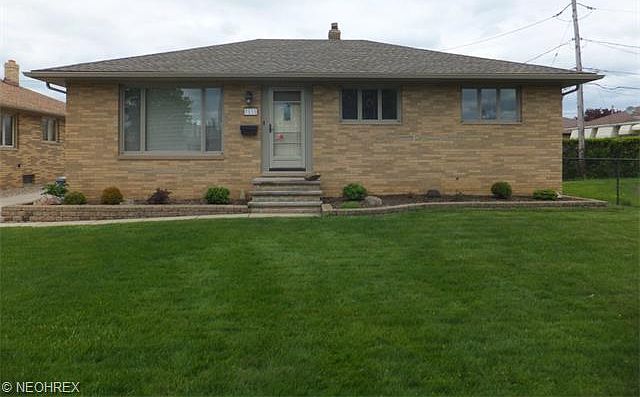 1st image of 9610 Idlewood Dr