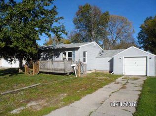 1640 Ambleside Rd, Oregon, OH 43616