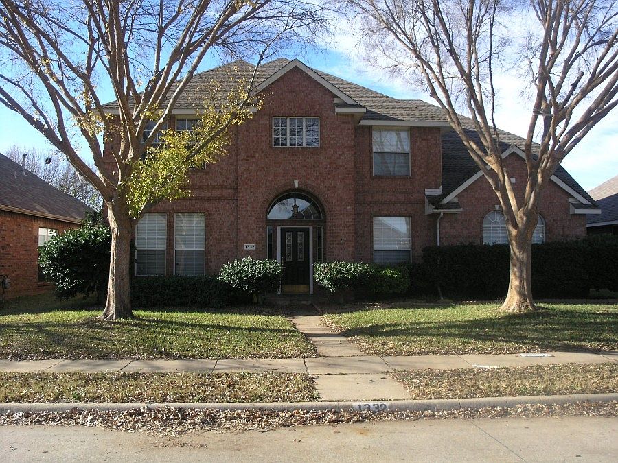 1st image of 1332 Winnipeg Dr