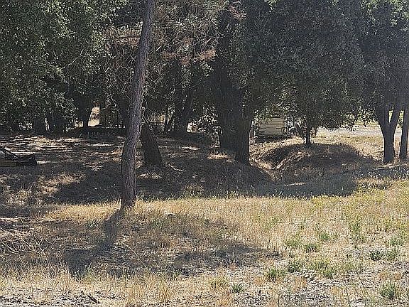3rd image of 10200 W Front Rd